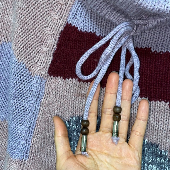 Vertigo Wool Blend Printed Cowl Neck Sweater - Heathered Mauve Rose - Picture 5 of 11